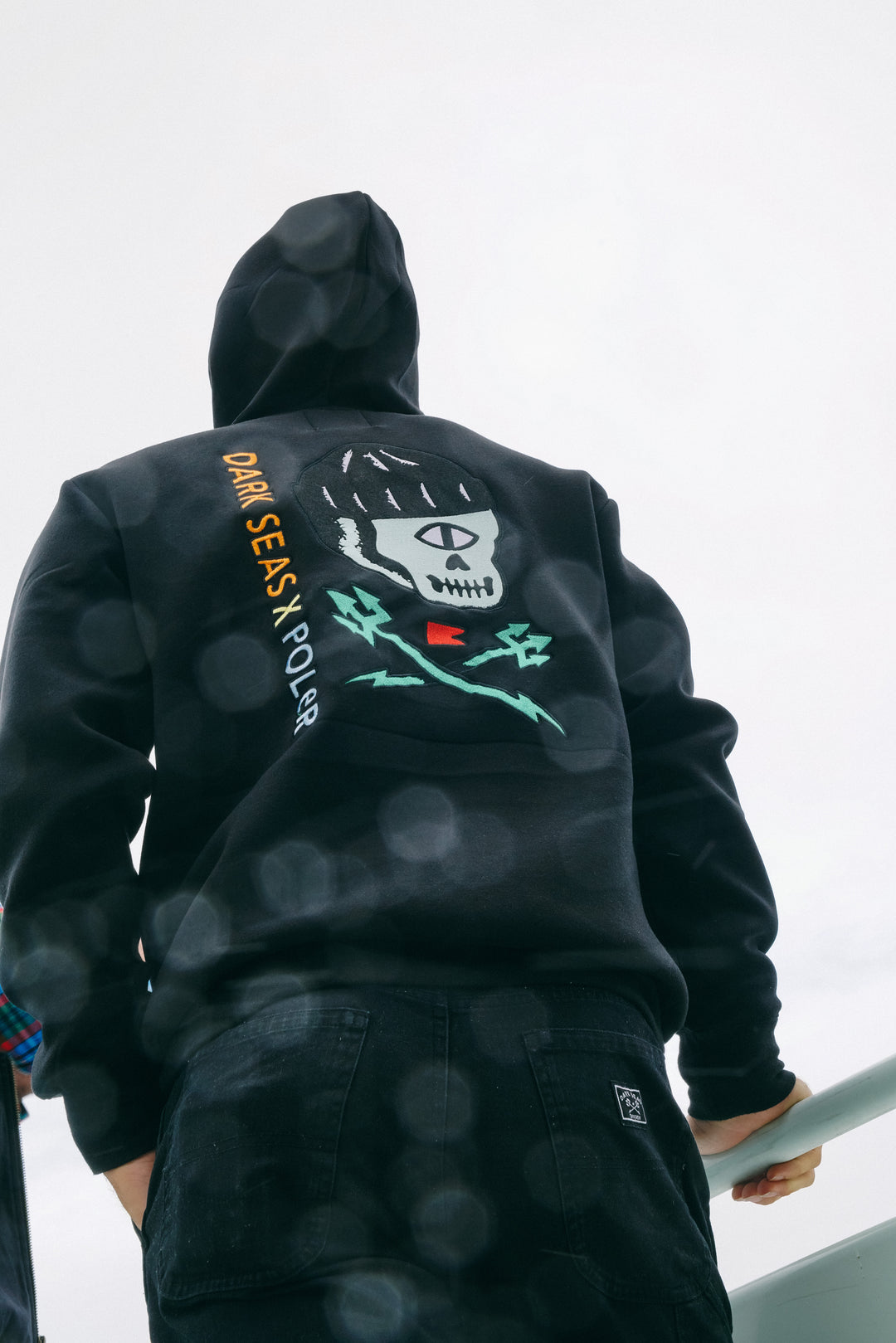 DARK SEAS x POLER パーカー Lサイズ 黒 DARK SEAS x POLER パーカー Lサイズ 黒特別