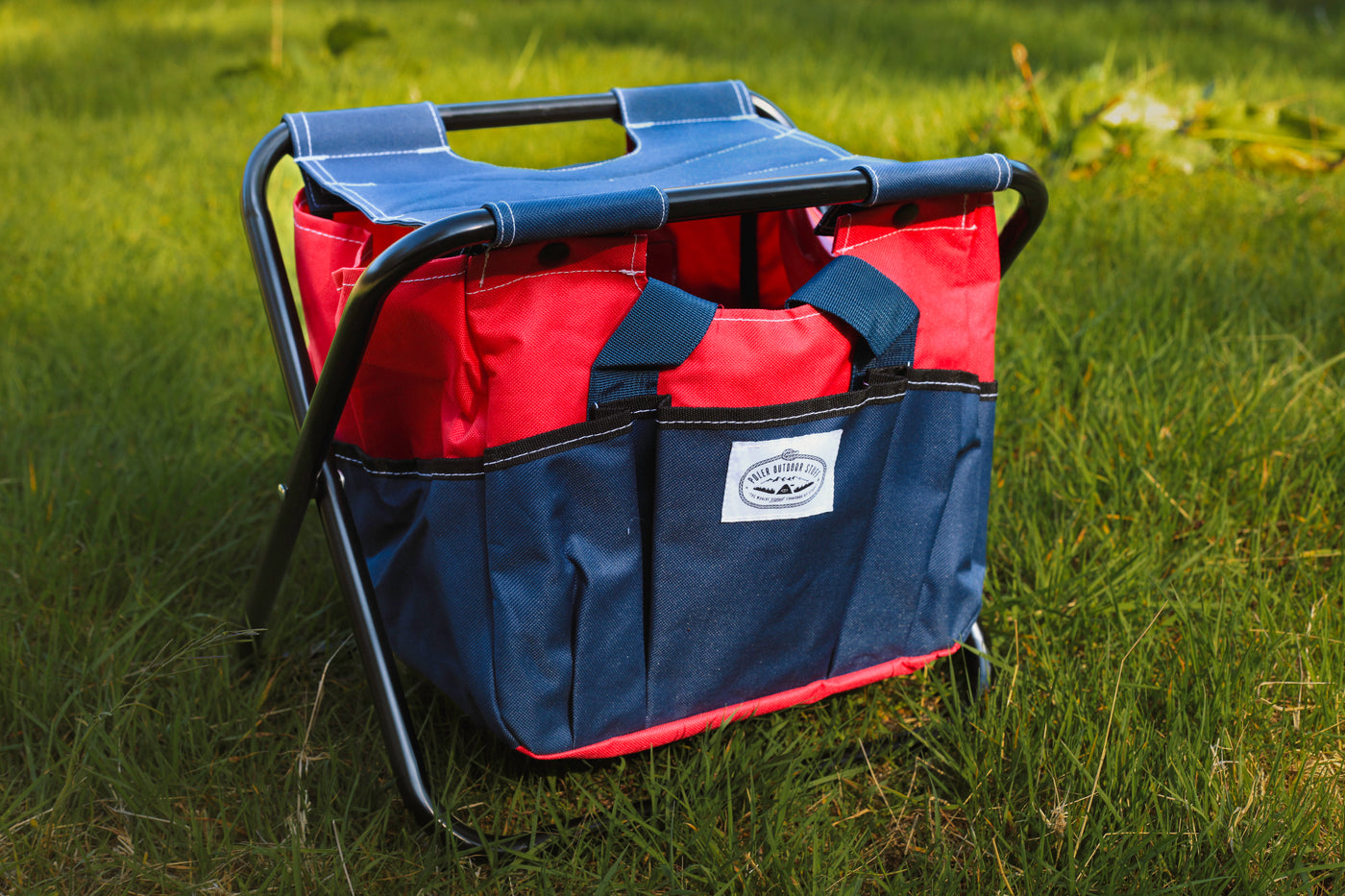 MULTI-UTILITY CHAIR RED/NAVY CAMP FURNITURE
