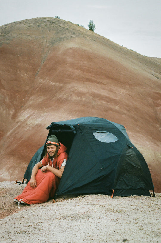 CAMP VIBES 1 Person Tent - Black Hole Tents
