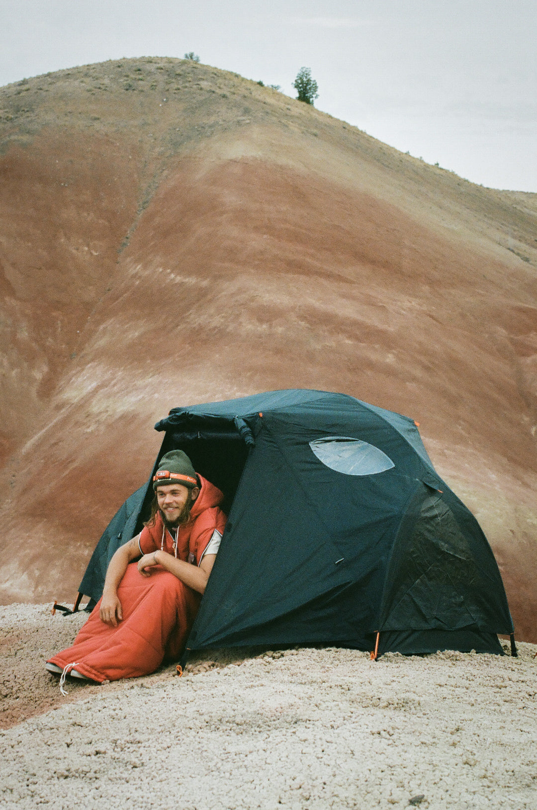 1 Person Tent - Black Hole | Lightweight 1 Man Tent | Poler